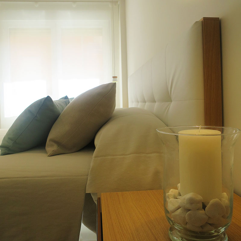 Amueblamientor salón y dormitorio estilo nórdico